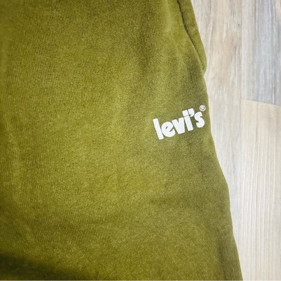 Women’s Green Joggers by Levi’s size small - Picture 3 of 5
